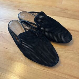 Frye Black Perforated Suede Slip On Mules Leather Insole Women’s Size 7.5